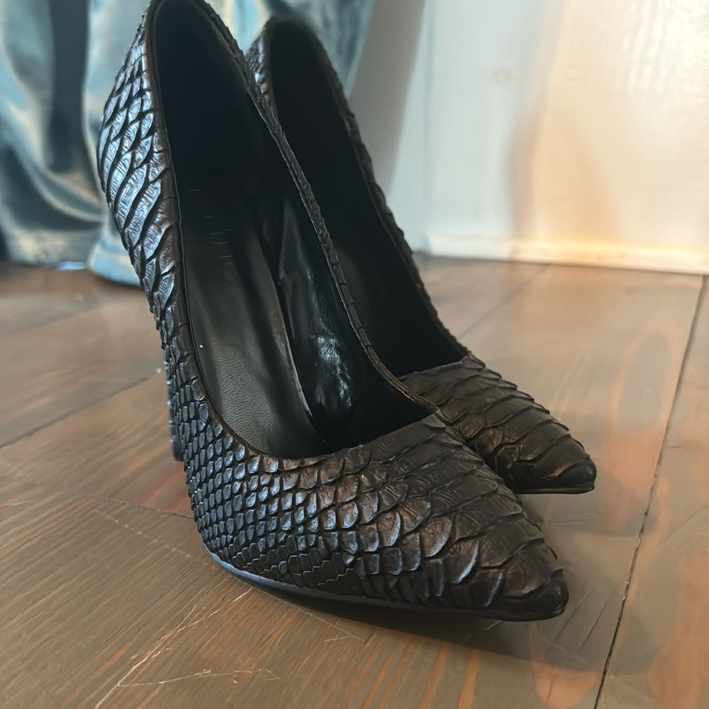 Faux Snake Skin black women’s high heels size 37